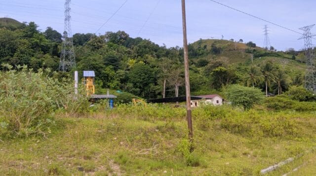 titik lokasi AMP dan satu buah alat berat di Isimu Raya, foto/aiimnews.com