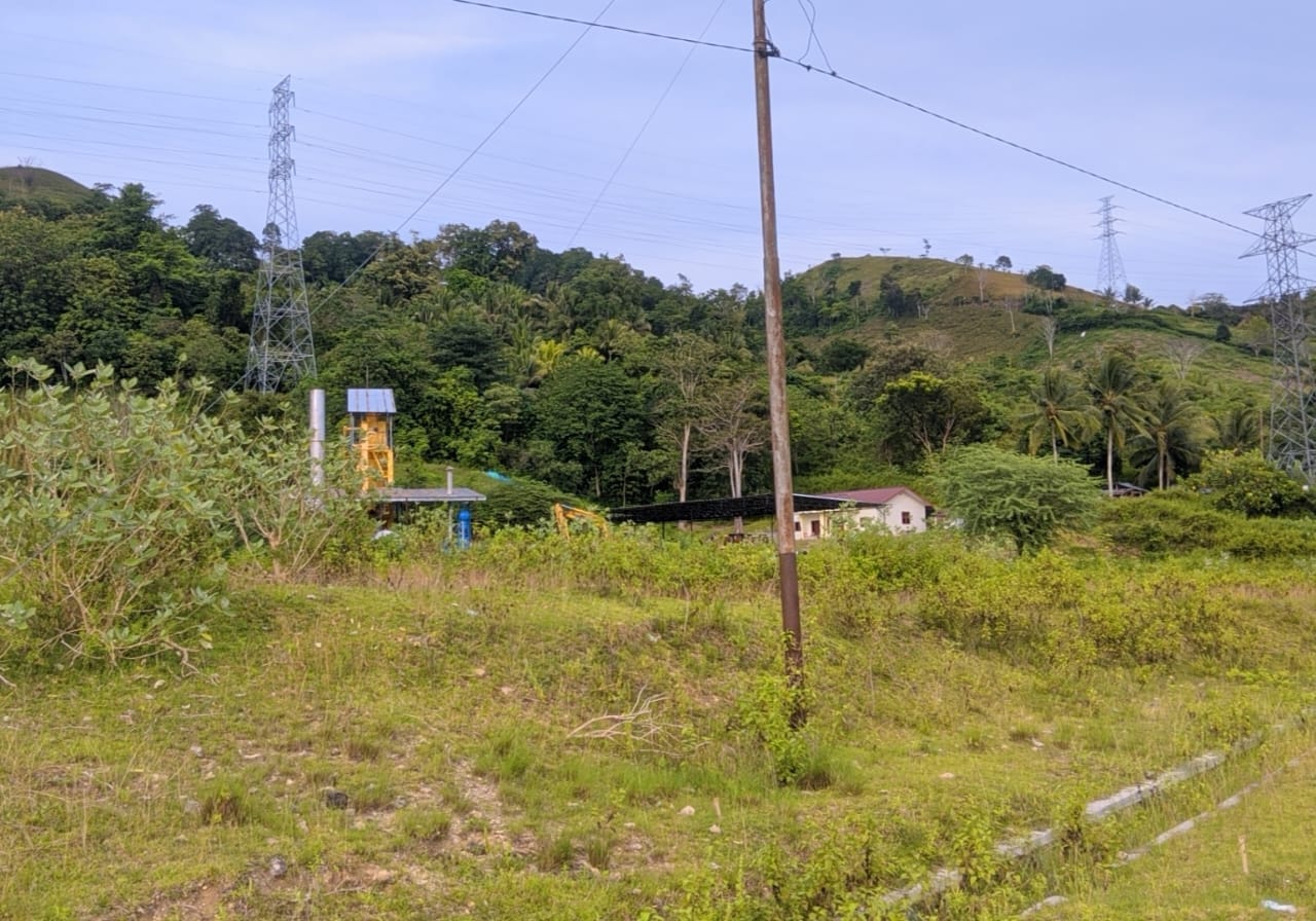 titik lokasi AMP dan satu buah alat berat di Isimu Raya, foto/aiimnews.com
