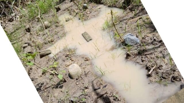 Makam atau kuburan yang tengah digali oleh terlapor AP Alias Dula CS, foto/Ist