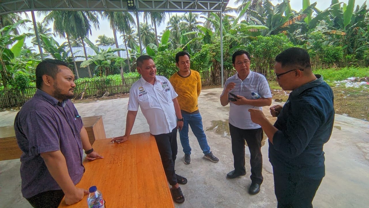 Suasana usai rapat klarifikasi bersama pihak PT Royal Coconut, foto/aiimnews.com