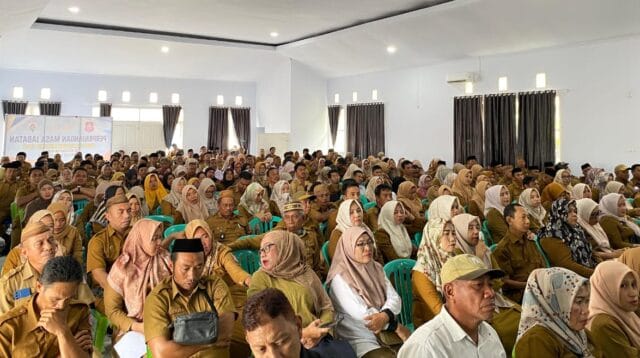 Unsur Pemerintah Kecamatan dan Desa saat mengikuti rapa koordinasi, foto/ist