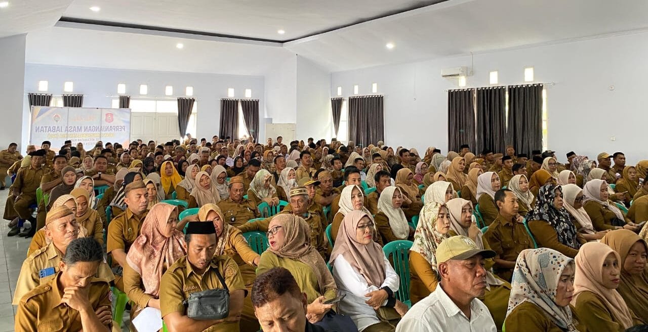 Unsur Pemerintah Kecamatan dan Desa saat mengikuti rapa koordinasi, foto/ist