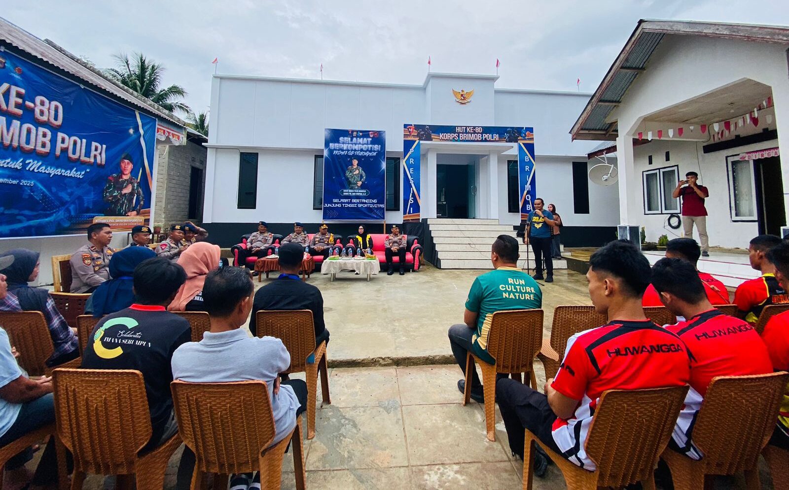 Bripka Rinto Sunge saat tengah memberikan sambutan, foto/Ist