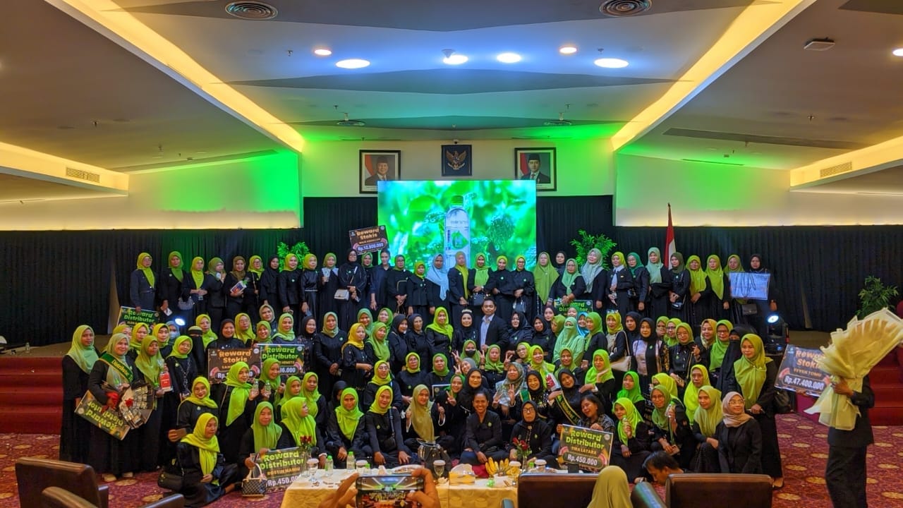 Stokis dan dstributor yang telah mendapatkan reword, foto/aiimnews.com/Herman Abdullah