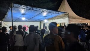 Salah satu ketangkasan tebak angka yang ada di pasar malam hoya-hoya berlokasi di Isimu Selatan, foto/aiimnews.com/redaksi