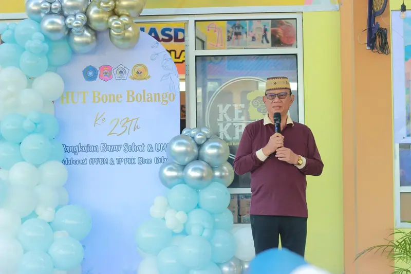 Bupati Bone Bolango, Ismet Mile, foto/Istimewa