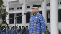 Bupati Gorontalo, Sofyan Puhi saat meminpin Apel Korpri, foto/Istimewa