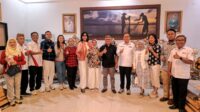 Bupati Sofyan Puhi, menerima kunjungan PMI pusat yang di Pimpin langsung oleh ketua PMI Kabupaten Gorontalo, foto/istimewa