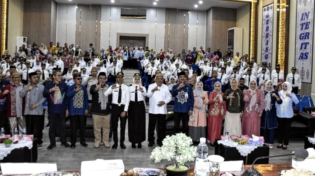 Penutupan Pelatihan Dasar (Latsar) Calon Pegawai Negeri Sipil (CPNS) Golongan II dan III Formasi Umum, lulusan Sekolah Tinggi Transportasi Darat (STTD), dan Institut Pemerintahan Dalam Negeri (IPDN) Pemerintah Kabupaten Gorontalo Tahun 2026 di BKPSDM Provinsi Gorontalo, foto/istimewa